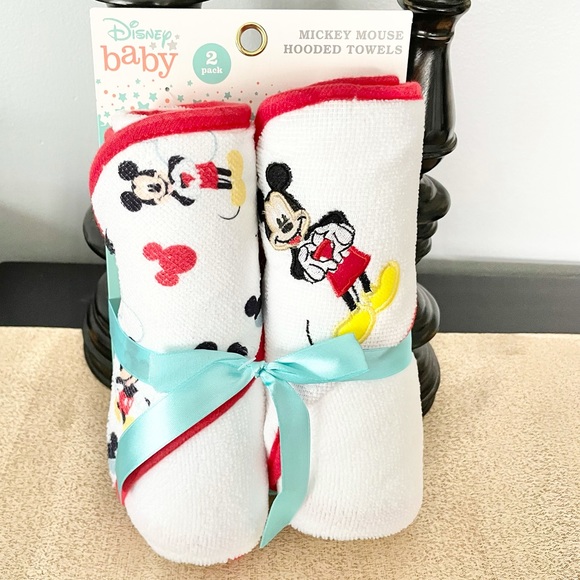 🆕2pk MICKEY MOUSE Baby Hooded Bath Towels - Picture 1 of 4